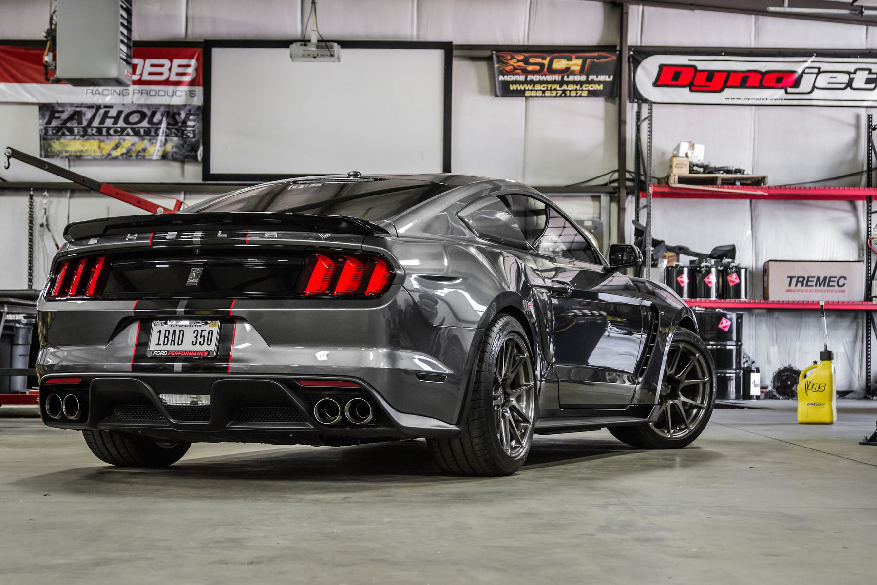 2016 Ford GT350 | Tony Janko's 1056RWHP Mustang GT350 on Forgeline One Piece Forged Monoblock GA1R Open Lug Wheels