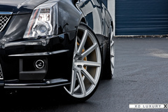 '12 Cadillac CTS on XO Tokyo's