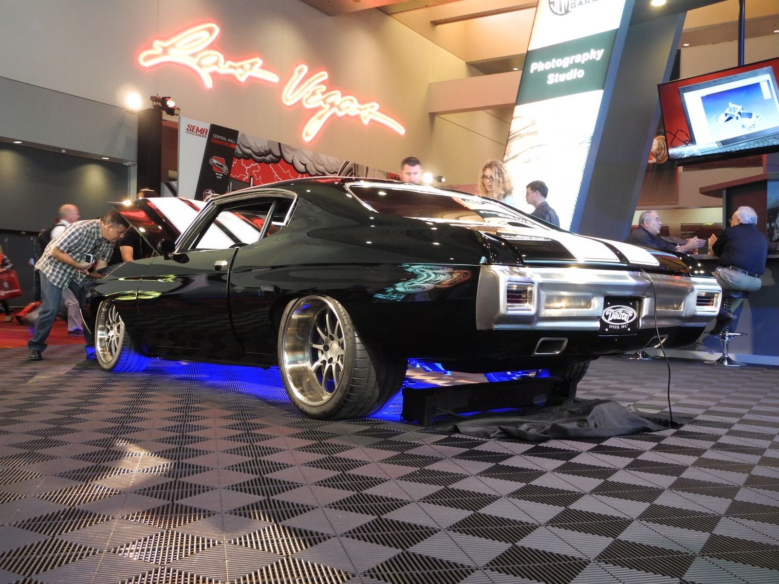 1970 Chevrolet Chevelle | Throwback Thursday to SEMA 2015 and Moe's Detroit Speed '70 Chevelle on Forgeline ZX3P Wheels
