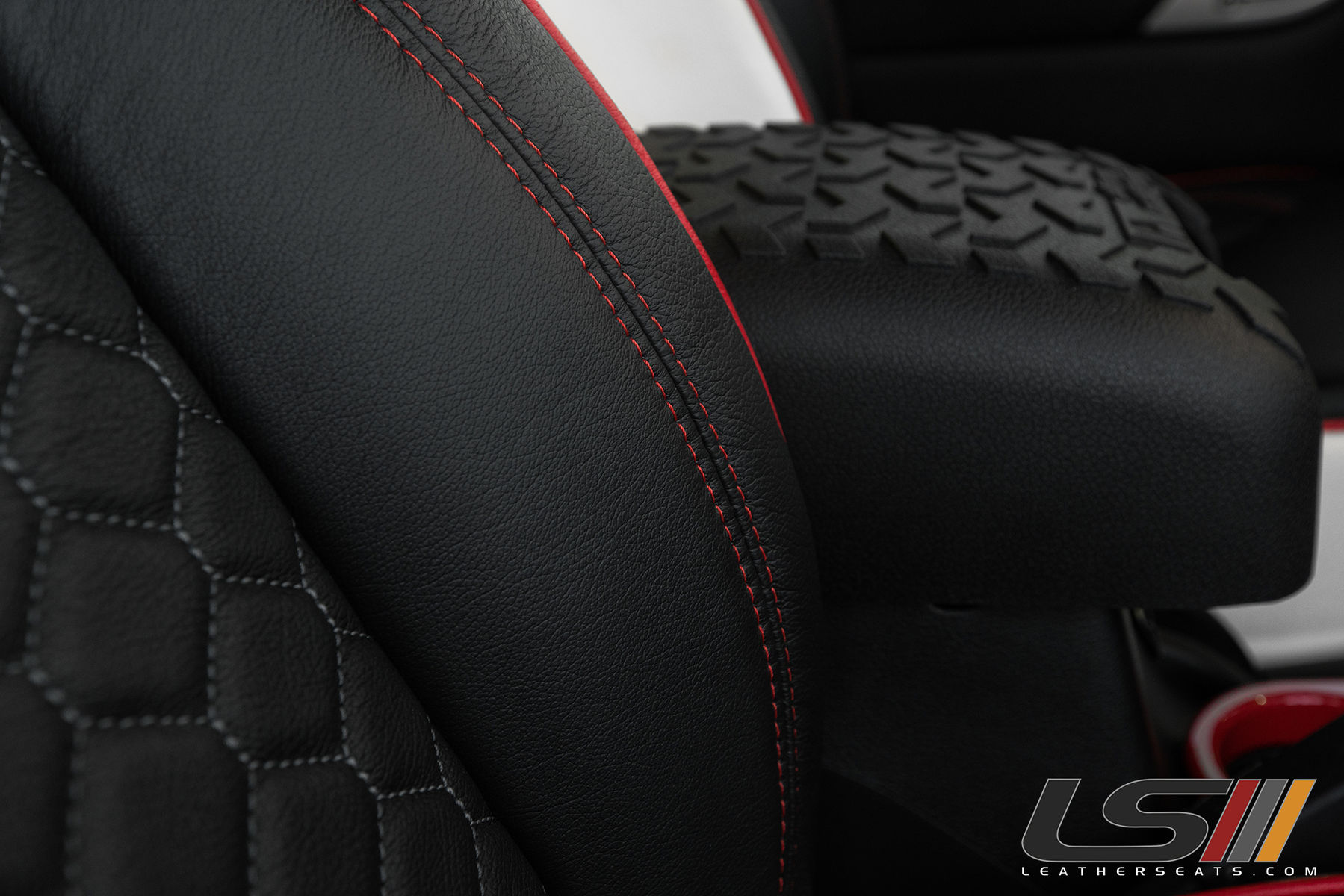 2016 Jeep Wrangler | 2016 Jeep Wrangler Interior By LeatherSeats.com