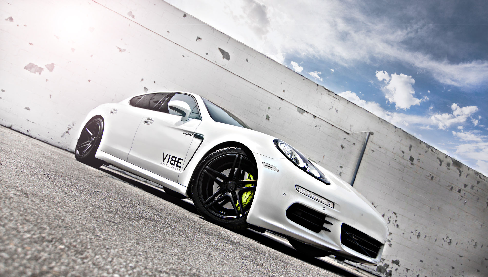 2015 Porsche Panamera | '15 Porsche Panamera eHybrid - XO Caracas Black Wheels
