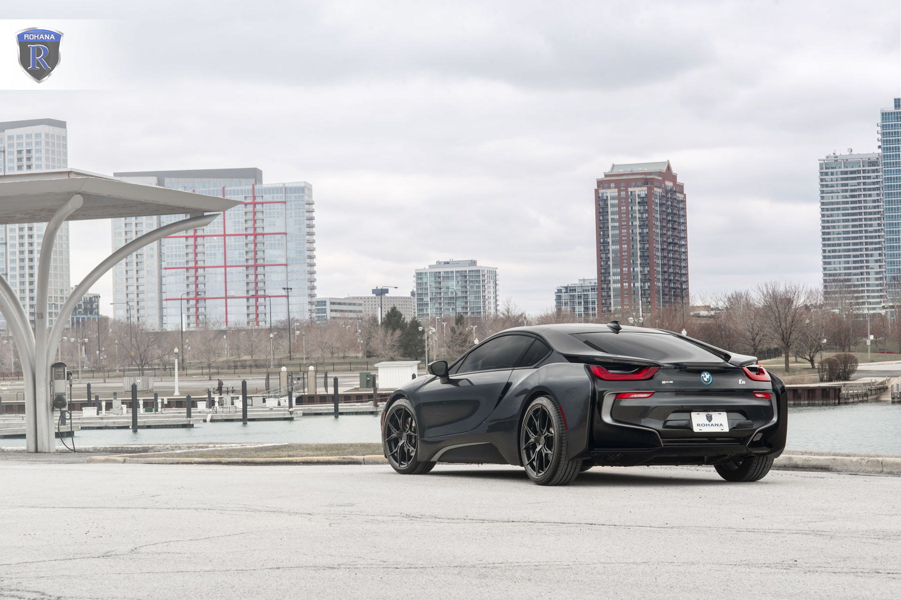 2016 BMW i8 | BMW i8 - City Views