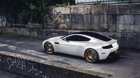 Aston Martin V8 Vantage