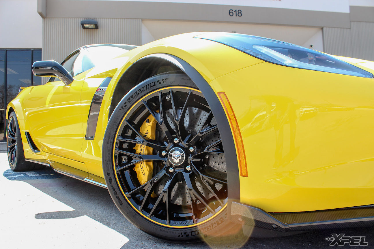 2016 Chevrolet Corvette Z06 | 2016 Chevrolet Corvette C7.R