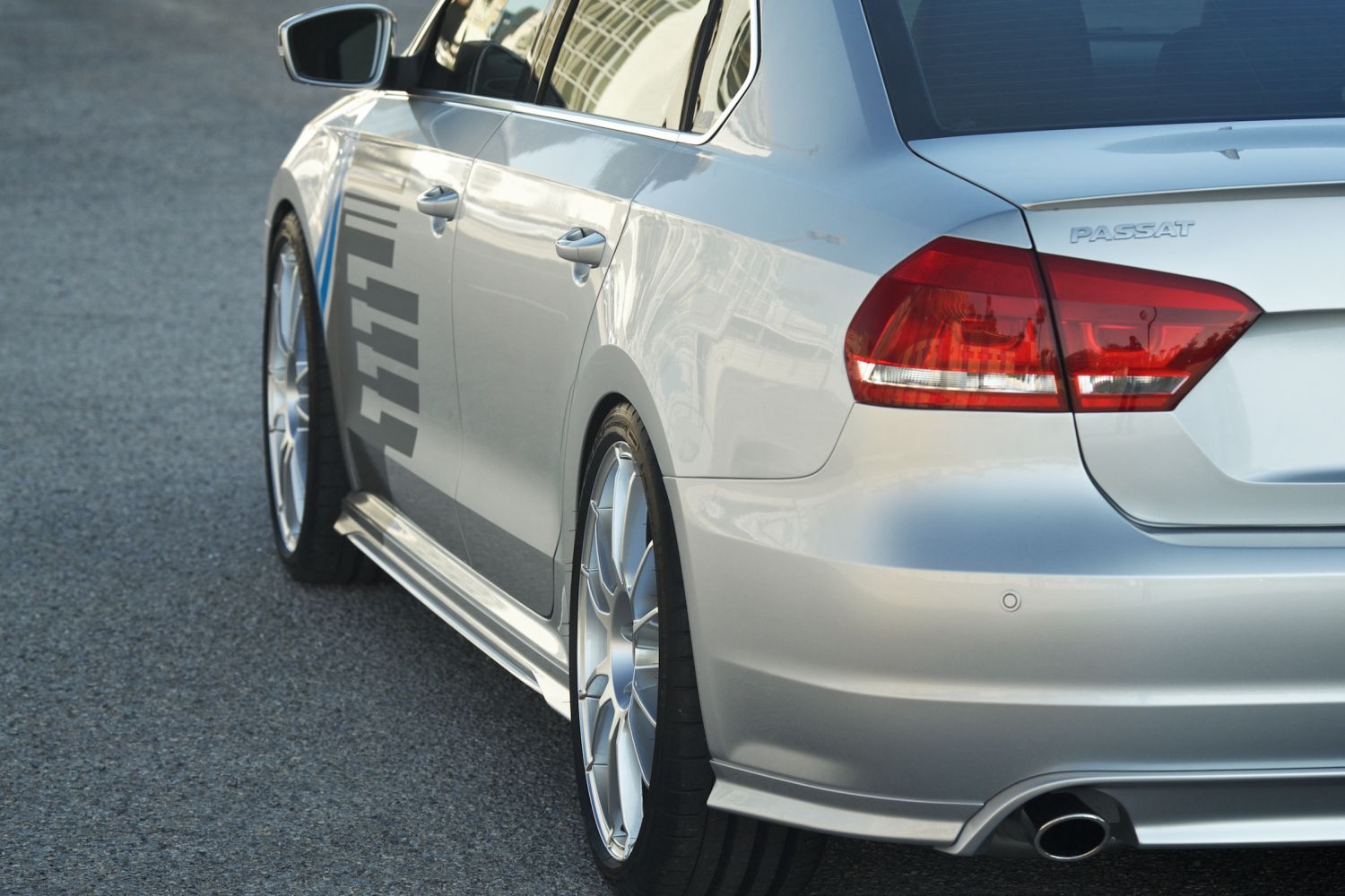 2012 Volkswagen Passat | H&R 2012 VW Passat