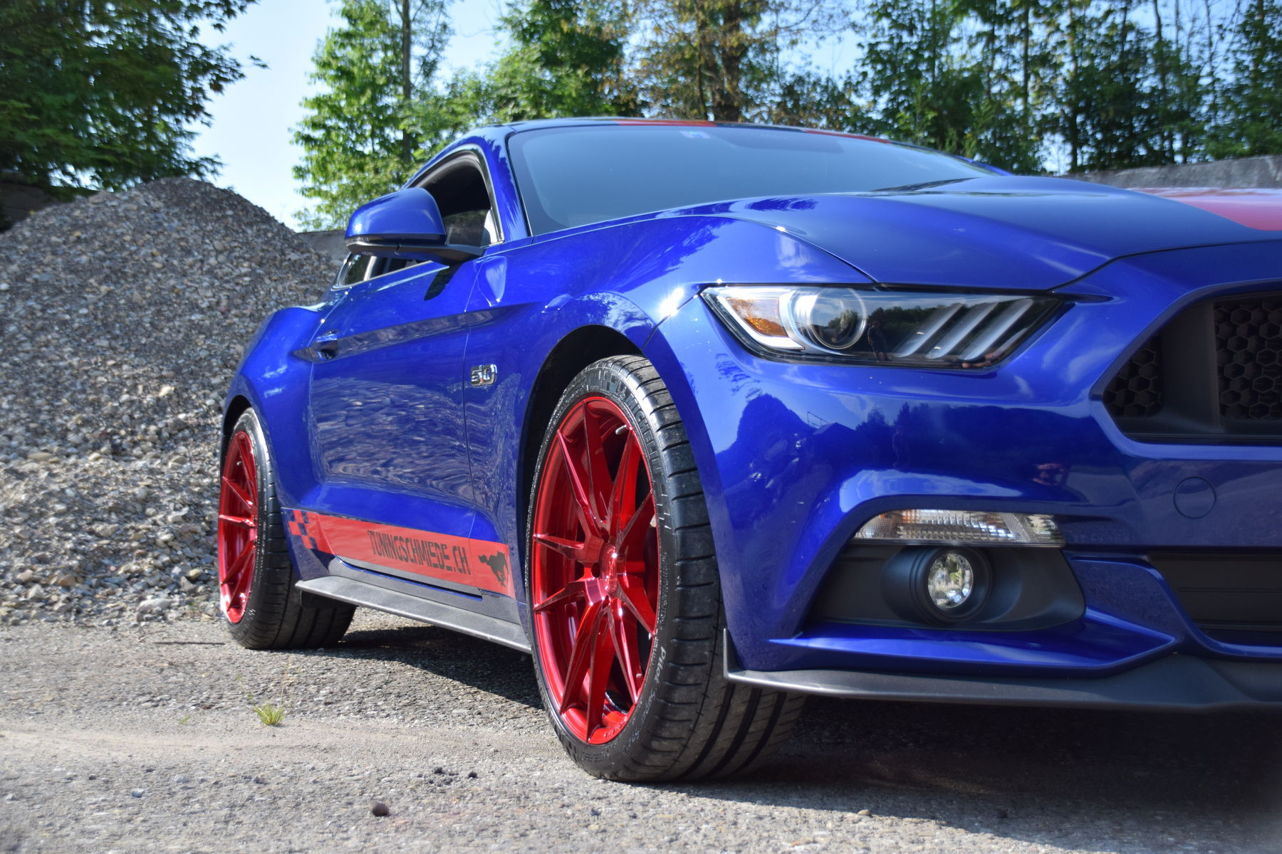 2016 Ford Mustang | Ford Mustang GT - Passenger Side View