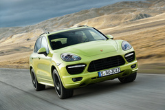 2014 Porsche Cayenne GTS