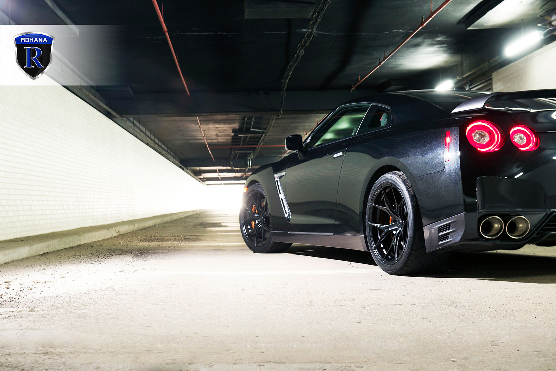 Nissan GTR r35 РІС‹С…Р»РѕРї