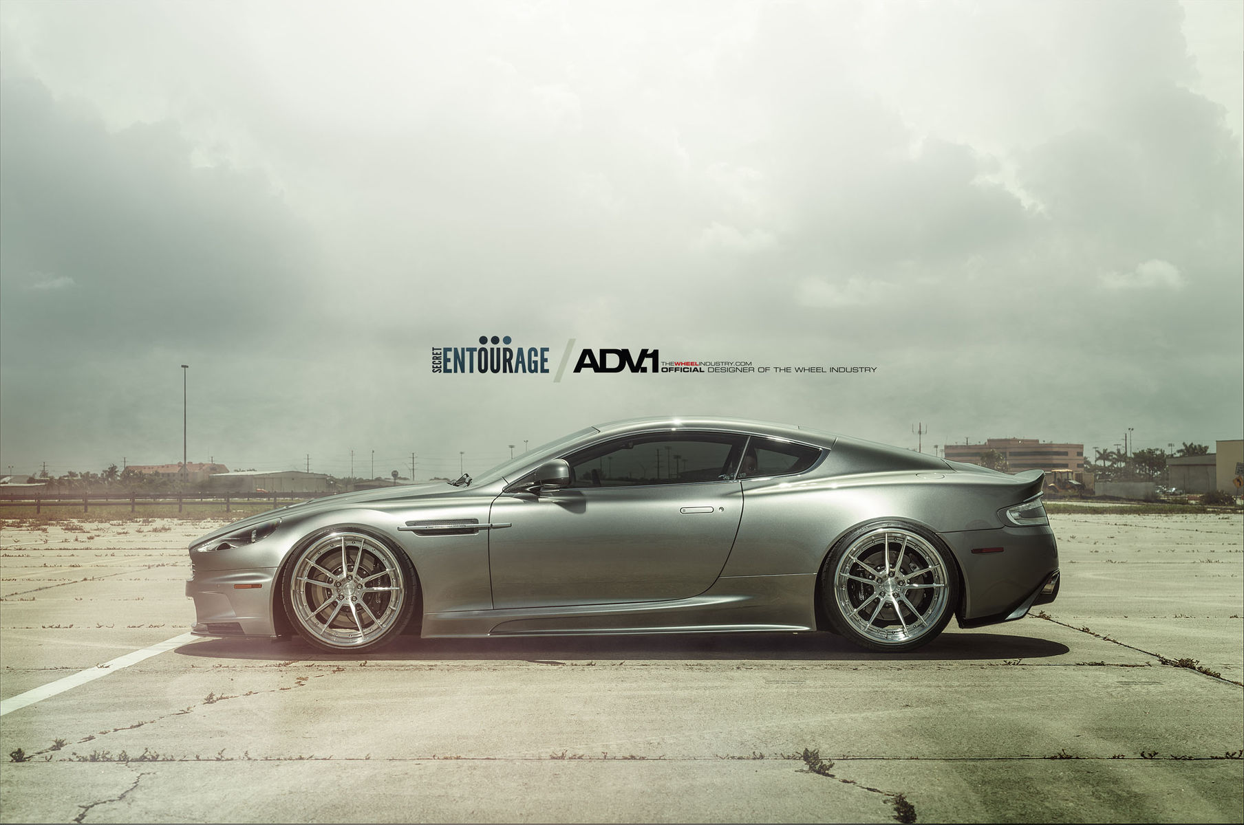  Aston Martin DBS | Aston Martin DBS