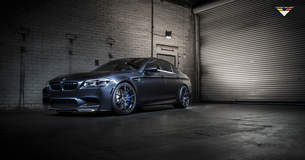 F10 M5 SEDAN