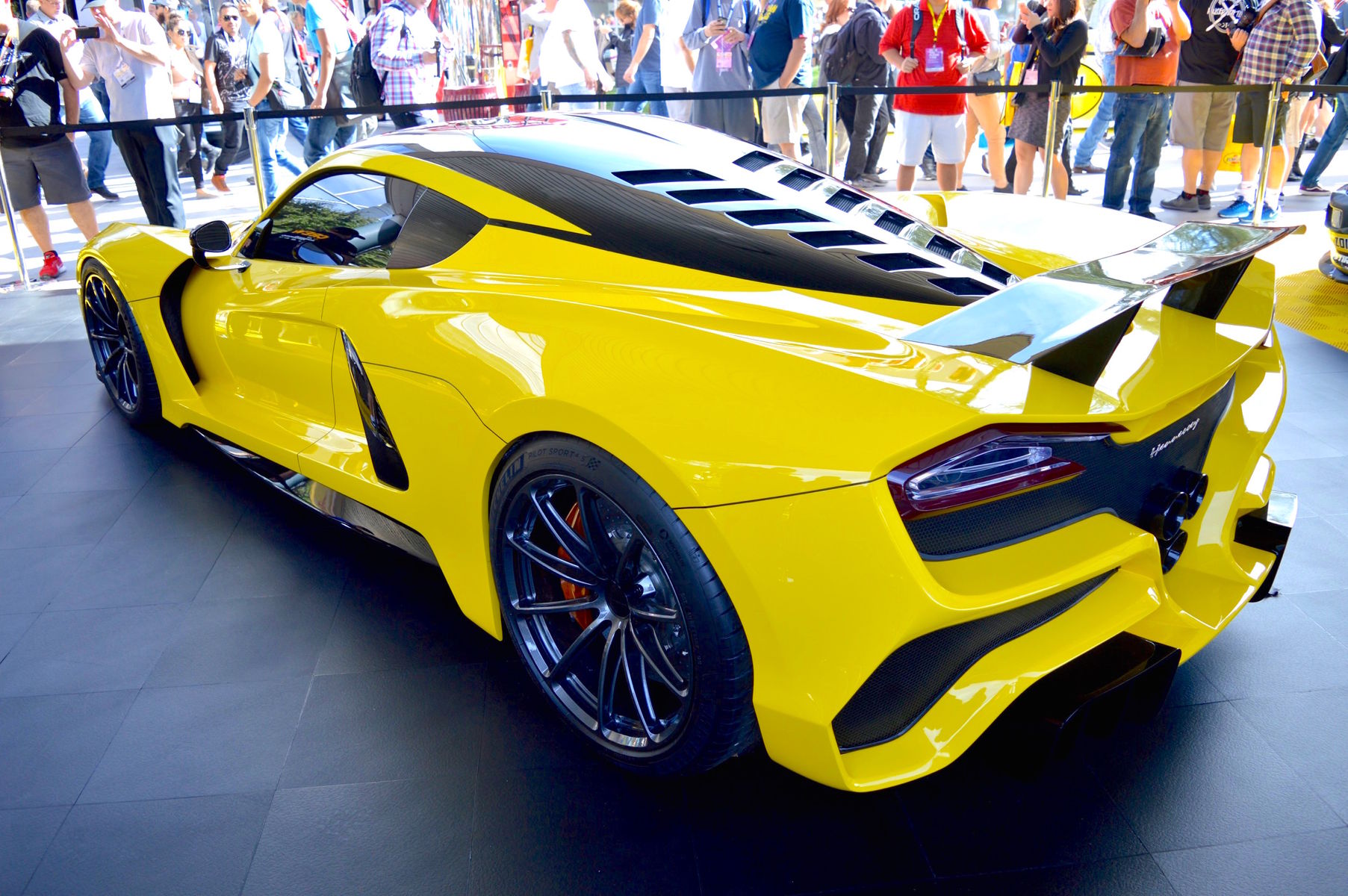 2018 Hennessey Venom GT | Hennessey's 1600HP 300mph Venom F5 on Forgeline One Piece Forged Monoblock GT1 5-Lug Wheels