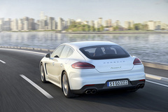 '14 Porsche Panamera S E-Hybrid