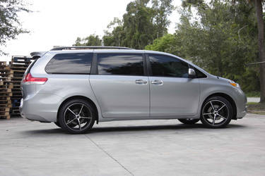 2010 Toyota Sienna | Toyota Sienna