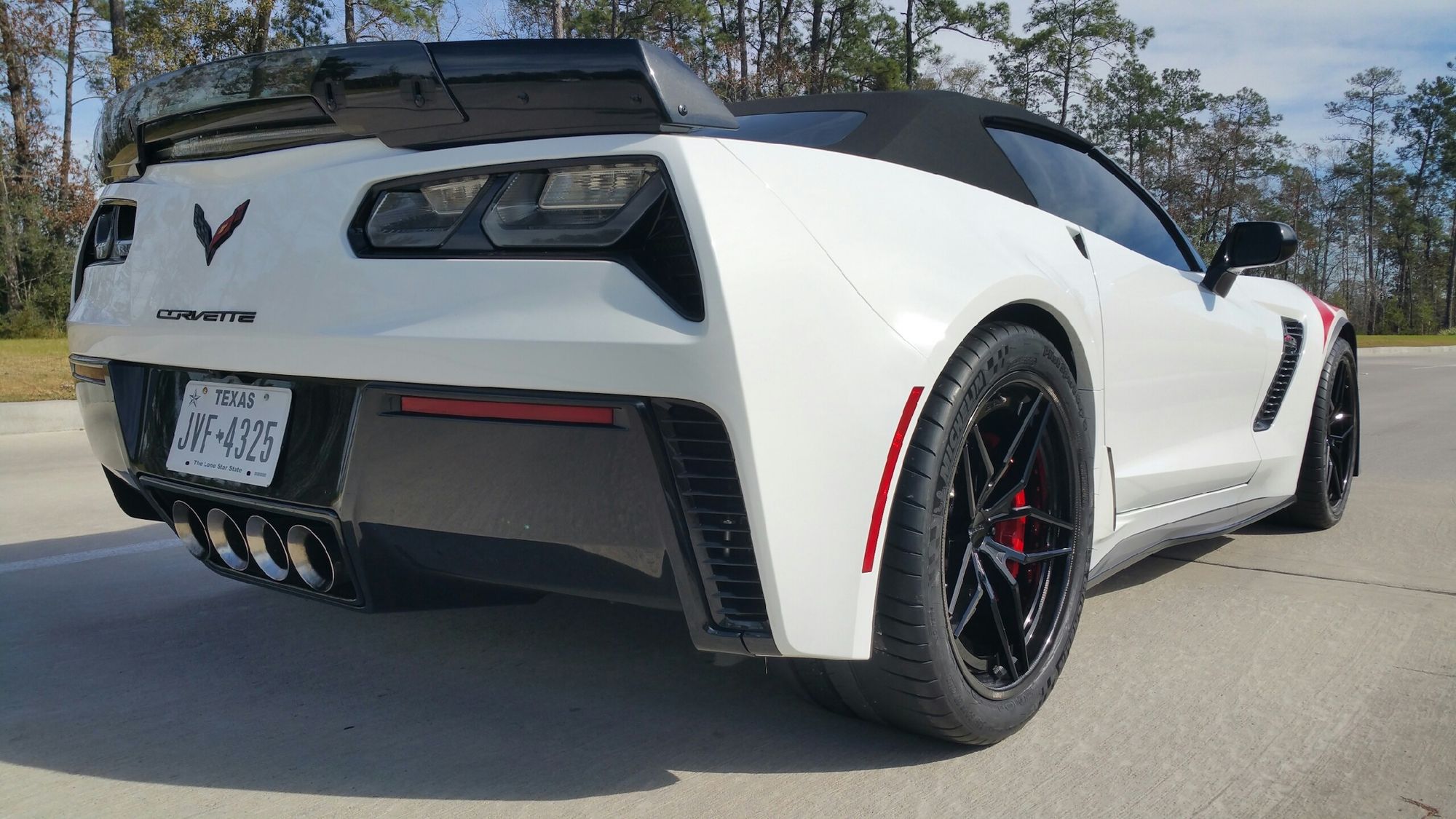 2016 Chevrolet Corvette Z06 | Aaron's C7 Corvette Z06/Z07 Convertible on Forgeline Carbon+Forged CF204 Wheels