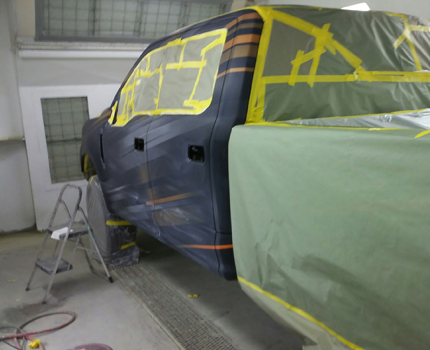 2017 Ford F-250 | 2017 Ford F250 Super Duty 4x4 Lariat Crew Cab “Shockzilla” by Fabtech - Ready for paint