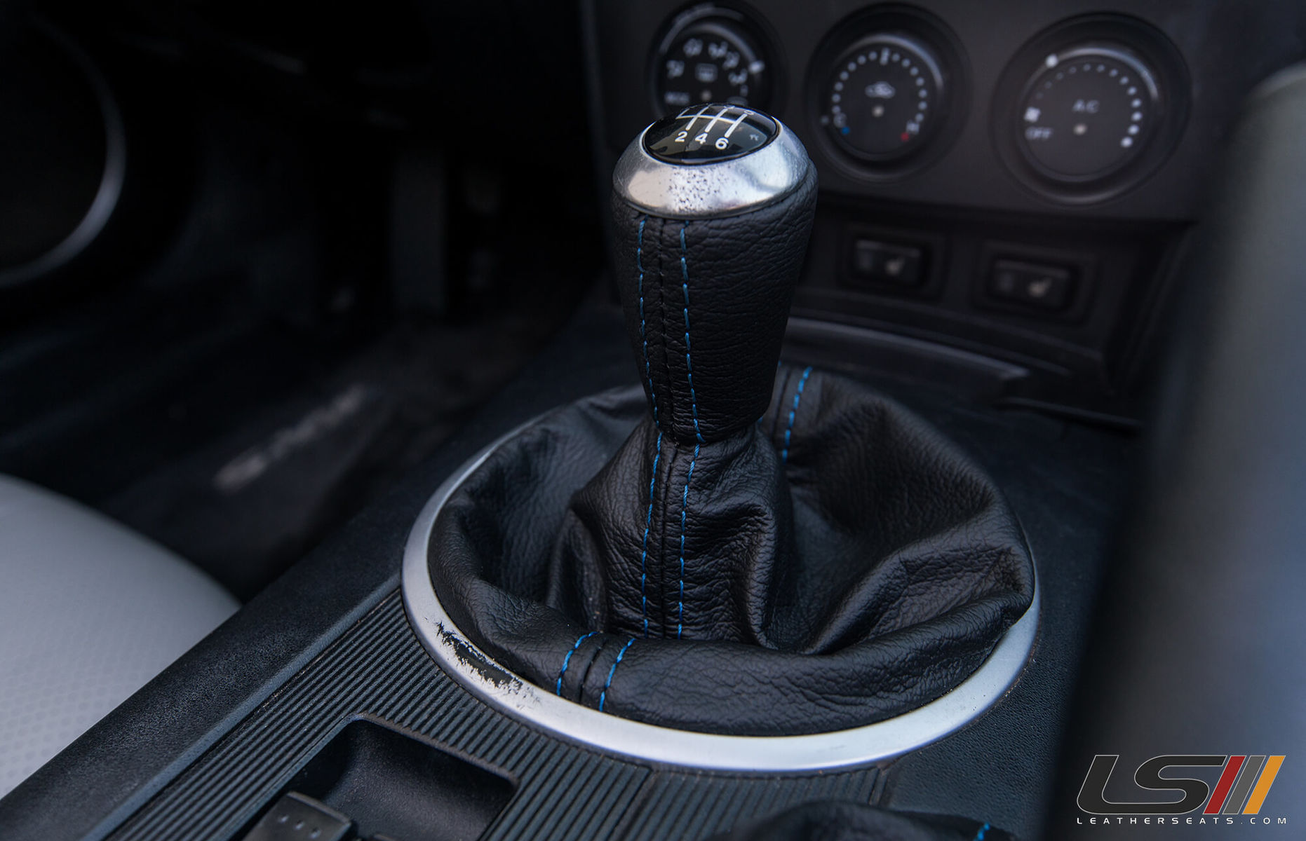 2008 Mazda MX-5 Miata | 2008 Mazda Miata Interior By LeatherSeats.com