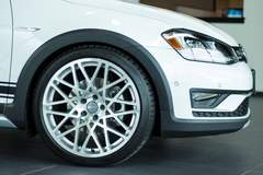 H&R 2017 Volkswagen Golf Alltrack