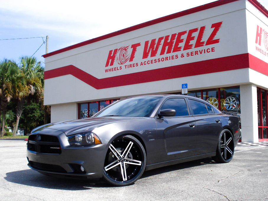 2011 Dodge Charger | Dodge Charger on Ruff R359's