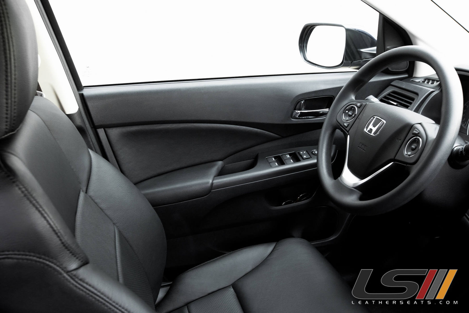 2015 Honda CR-V | 2015 Honda CR-V Interior By LeatherSeats.com
