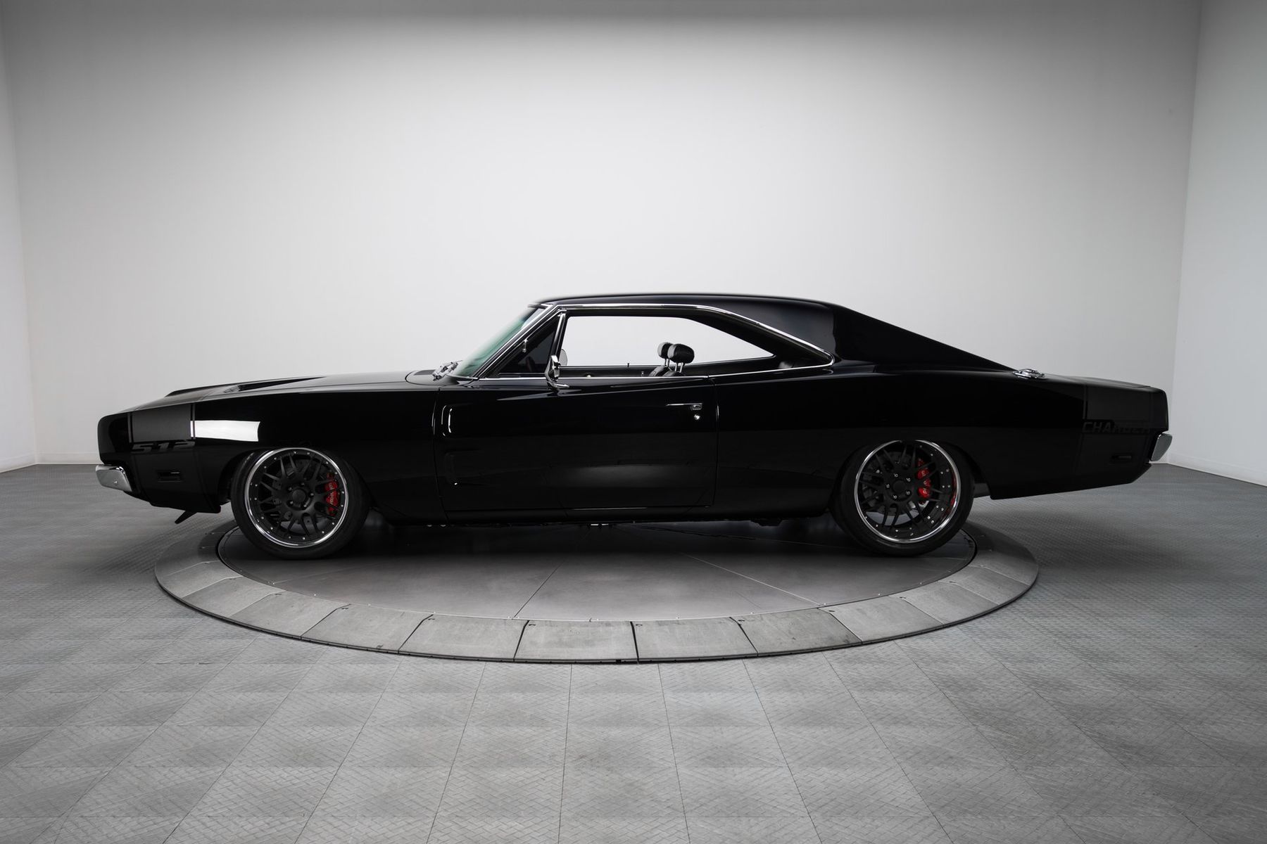 1969 Dodge Charger | Eddie Gramisci’s 1969 Dodge Charger on Forgeline Forged Three Piece DE3P Wheels
