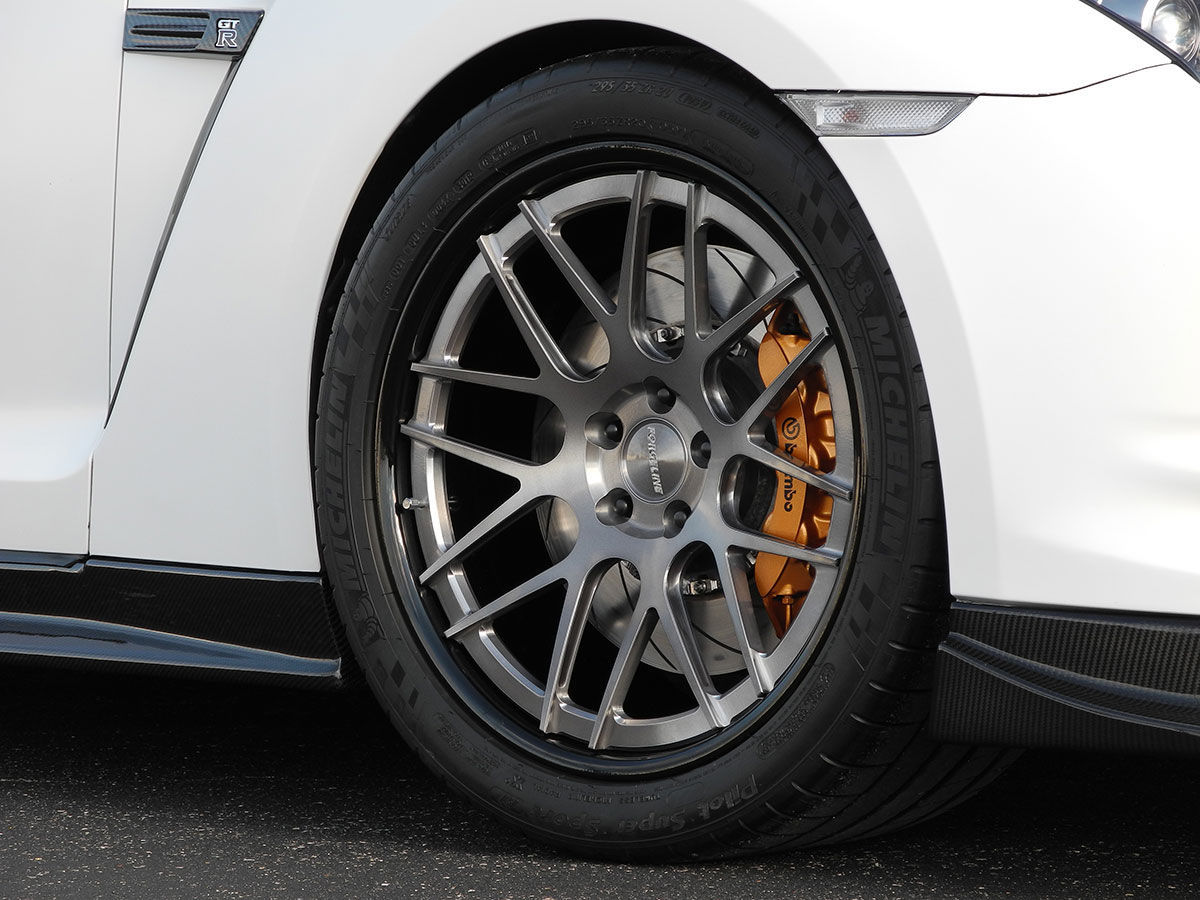 2012 Nissan GT-R | Doug W's Nissan R35 GT-R on Forgeline DE3C Concave Wheels