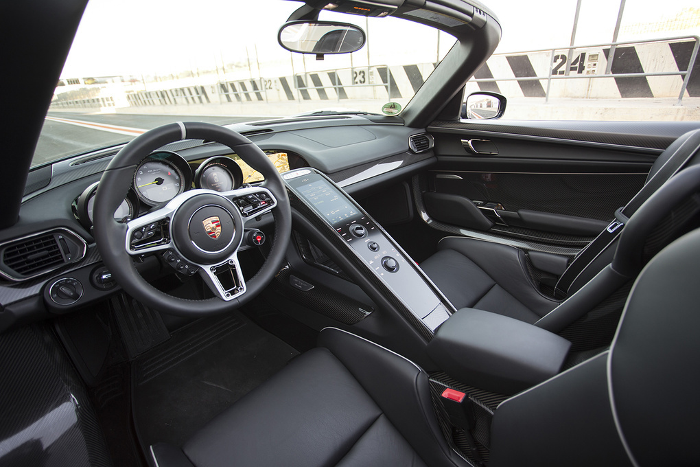 2015 Porsche 918 Spyder | '15 Porsche 918 Spyder