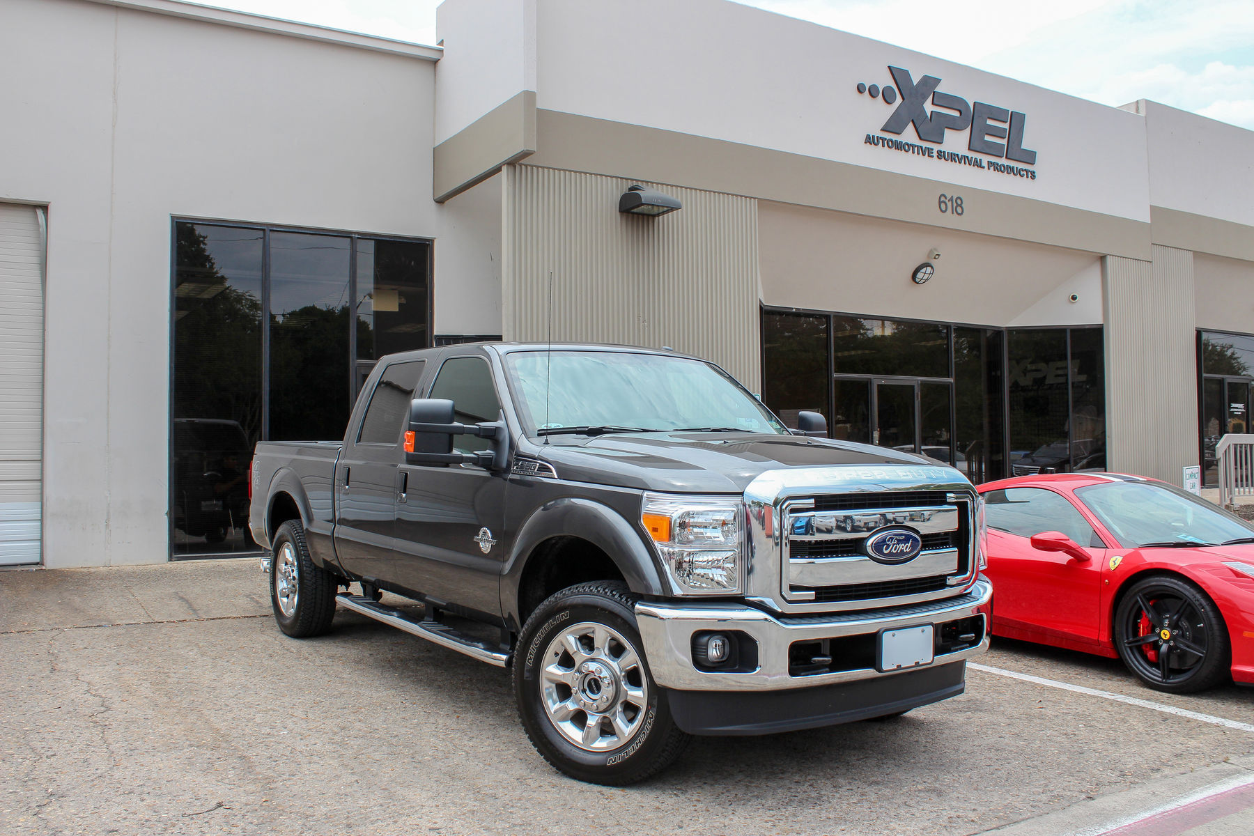 Ford F-350 Super Duty | Ford with XPEL ULTIMATE self-healing clear bra