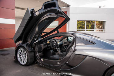 2014 McLaren P1 | P1 085