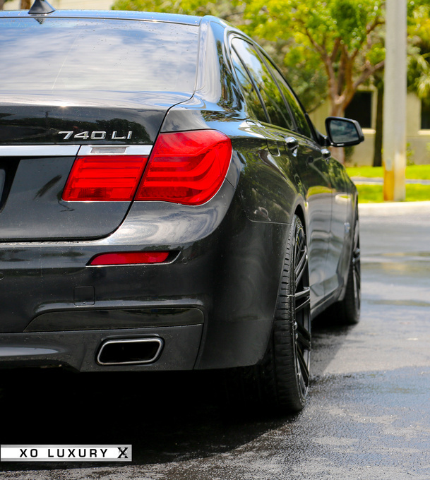 2011 BMW 7 Series | '11 BMW740Li on XO Milan's