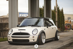 '10 Mini Cooper S on Klutch SL-1's