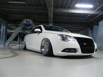 '10 VW Eos on Klutch SL14's