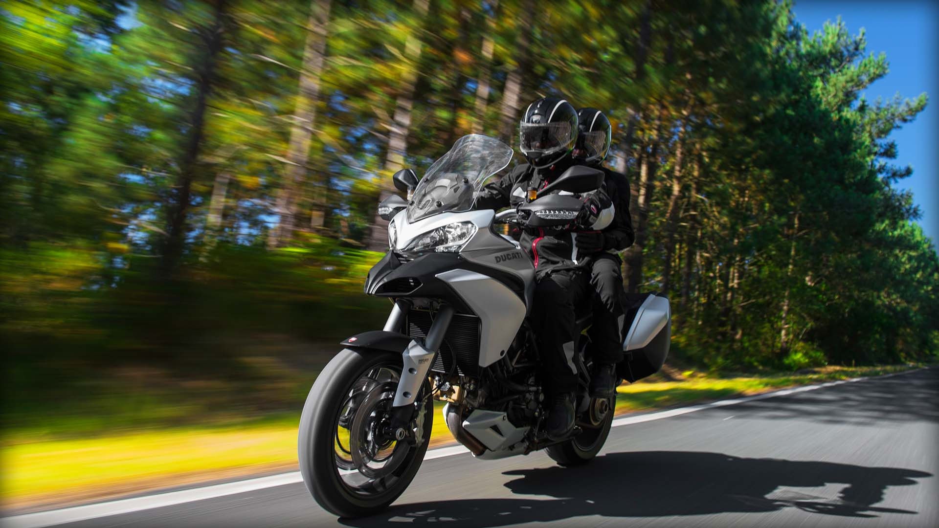 Ducati Multistrada 1200s