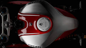 Ducati 1199 Panigale R - Italian Design