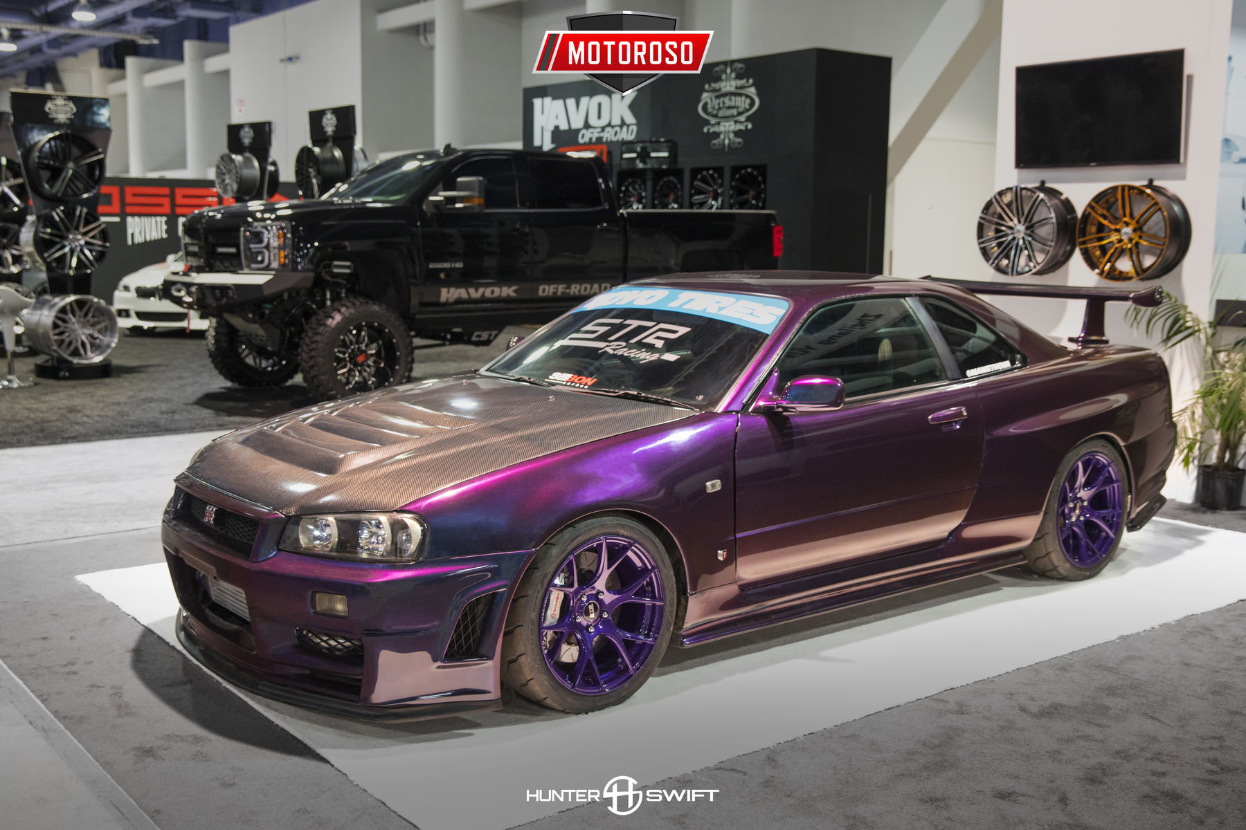 Nissan Skyline r34 Pink