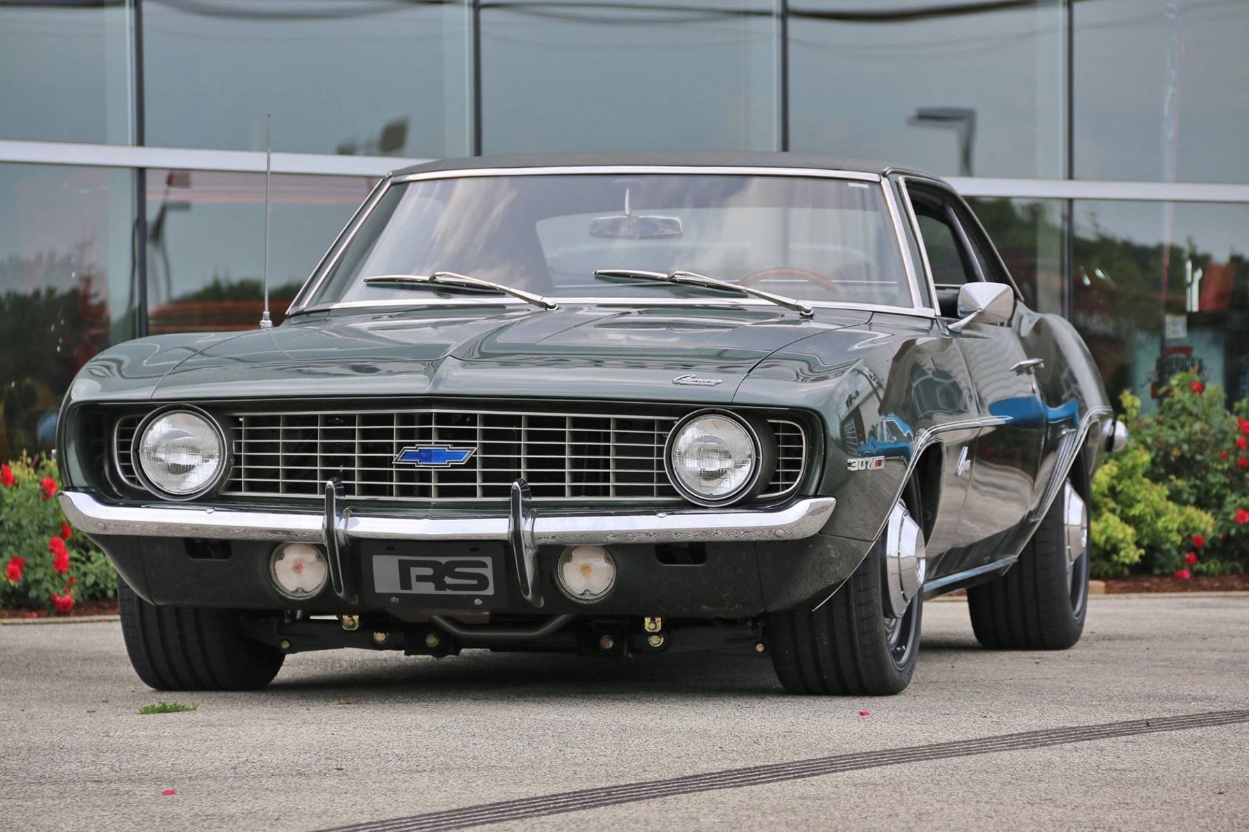 1969 Chevrolet Camaro | George Poteet's 1969 Roadster Shop Camaro on Forgeline RS-OE1 Wheels