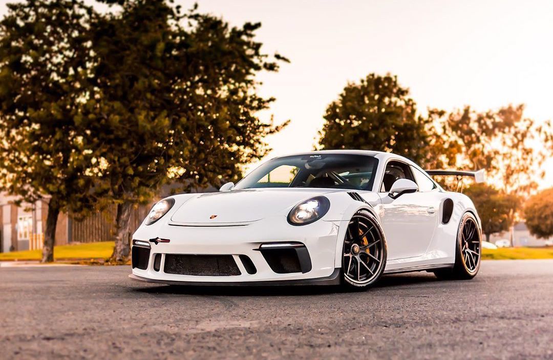 2014 Porsche 911 | Wes’ BBi Autosport 991 Porsche 911 Turbo/GT3 Hybrid on Forgeline Carbon+Forged CF201 Wheels