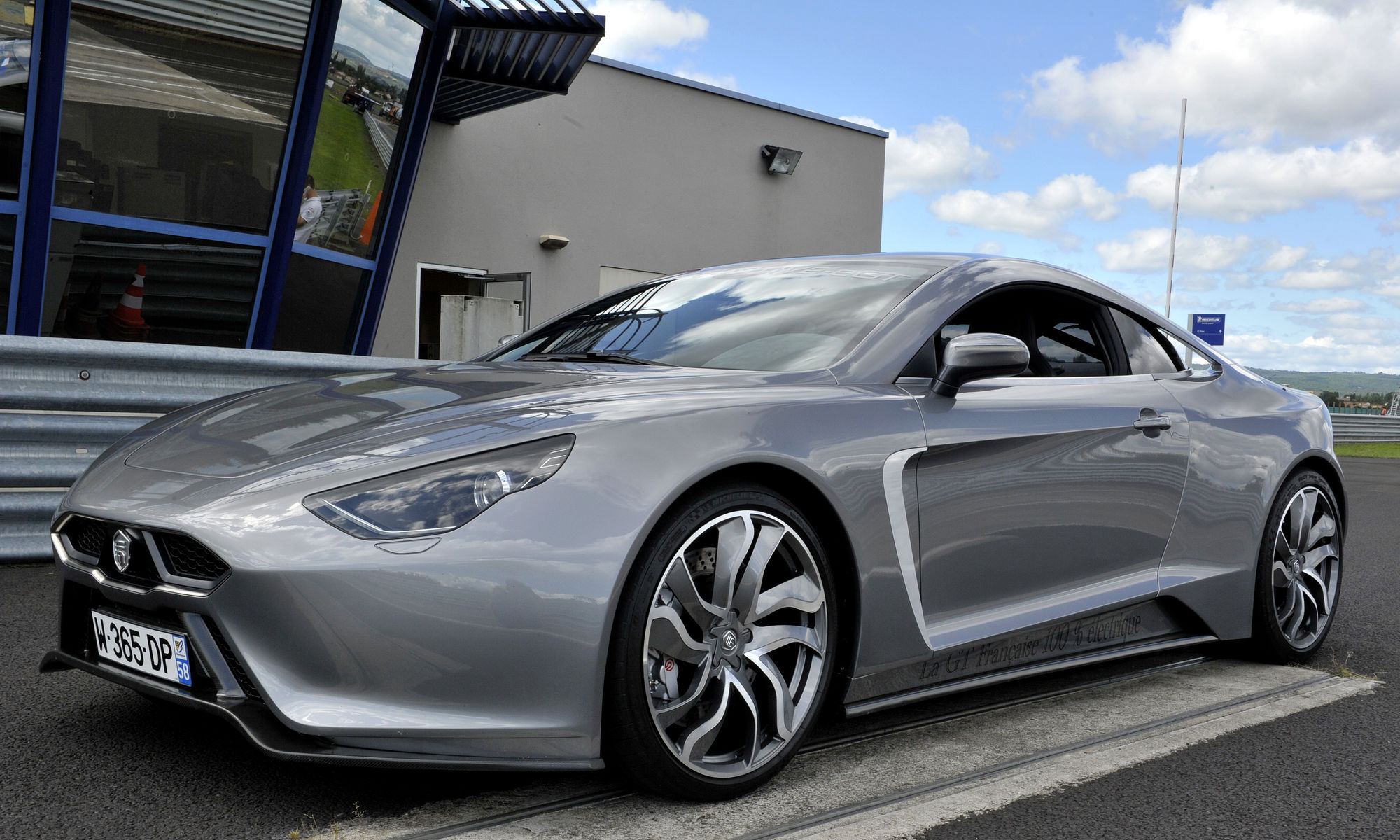 | Exagon Furtive eGT
