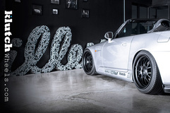 2004 Honda S2000 on Klutch SL-14's