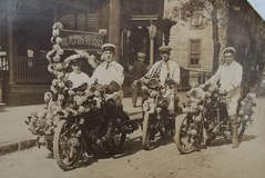 Floral Flying Merkel Parade 