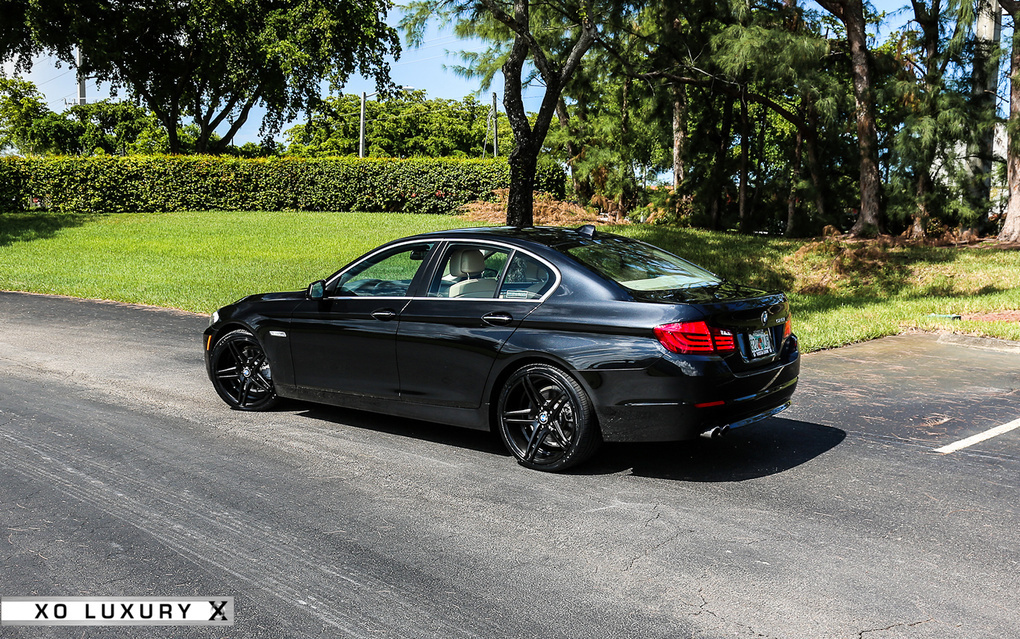 2012 BMW 5 Series | '12 BMW 528i on XO Caracas