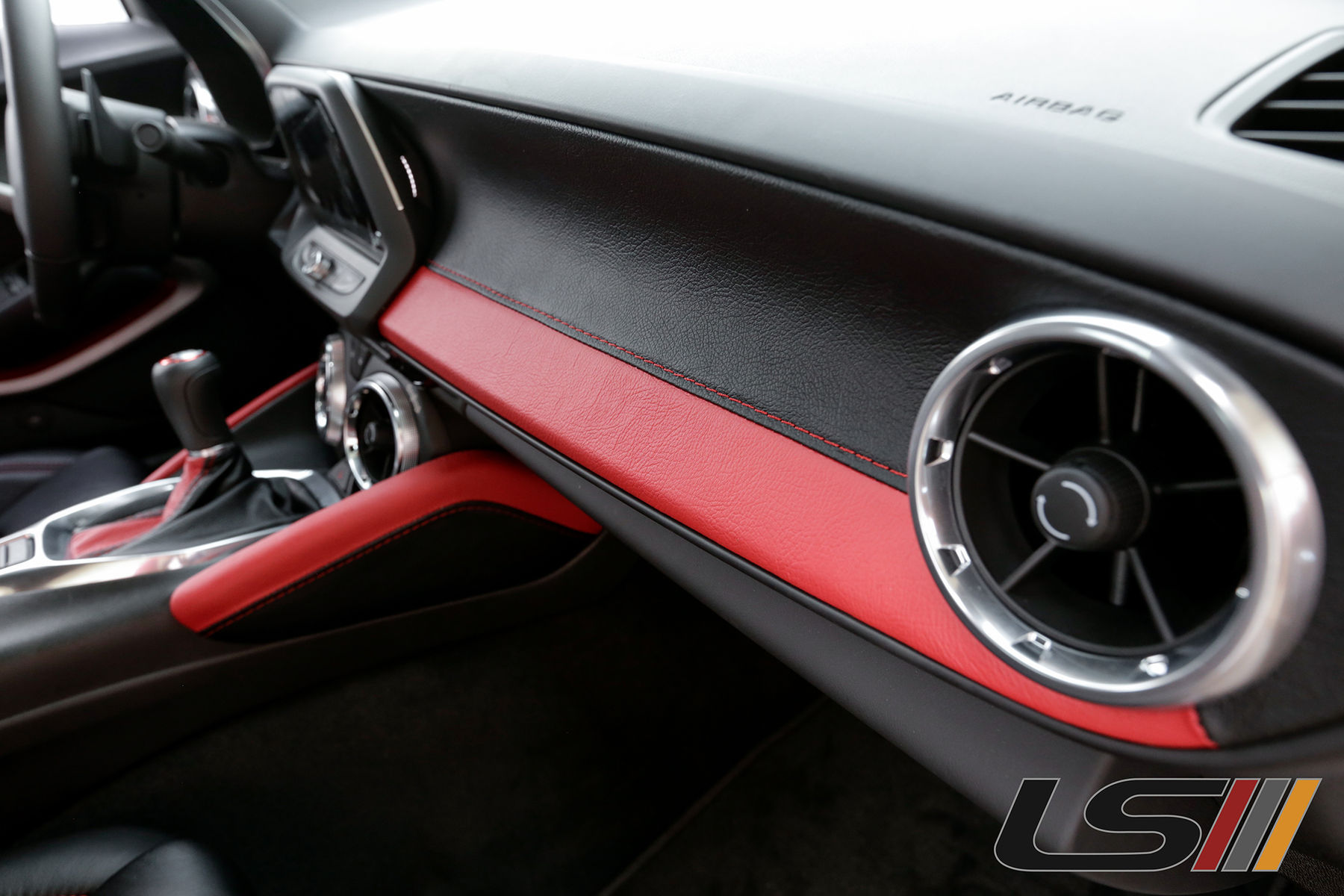 2016 Chevrolet Camaro | 2016 Chevrolet Camaro SS Interior By LeatherSeats.com