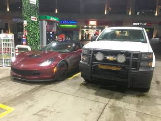 2015 Chevrolet Silverado 1500 | Corvette Z06 Height Comparisson