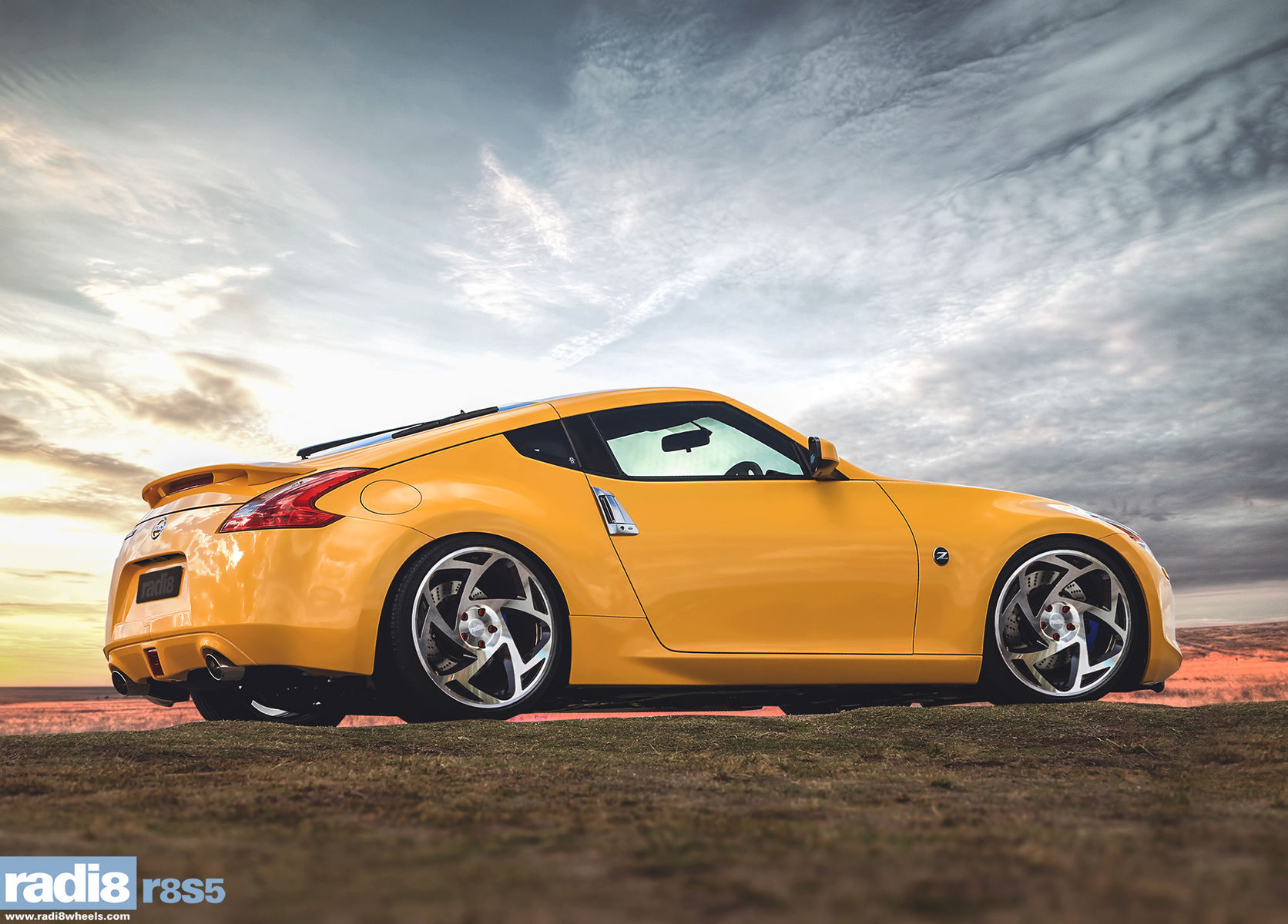  Nissan 370Z | Radi8 R8S5 - Nissan 370Z 