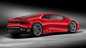 Rear-Wheel-Drive Lamborghini Huracán LP 580-2