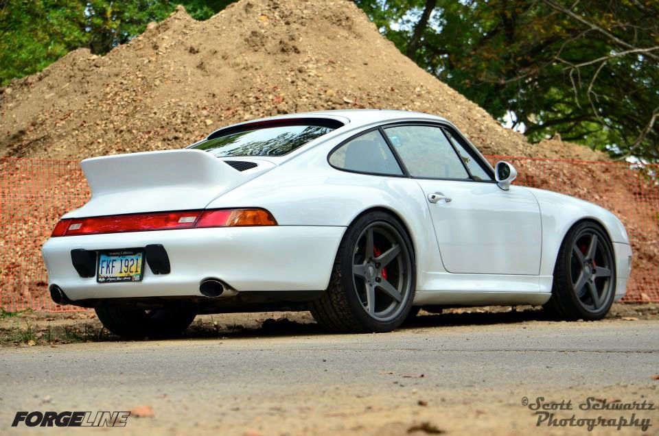 1997 Porsche 911 | Mark Francis' Porsche Carrera 993 C4S on Forgeline CF3C Wheels