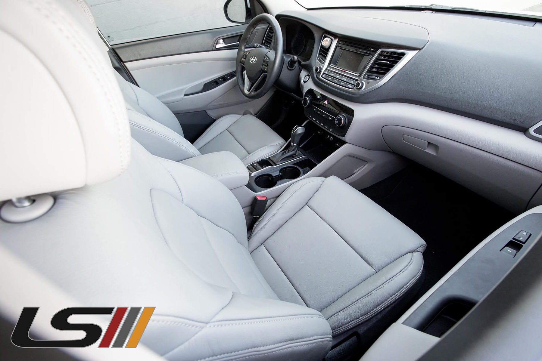 2016 Hyundai Tucson | 2016 Hyundai Tucson Interior By LeatherSeats.com