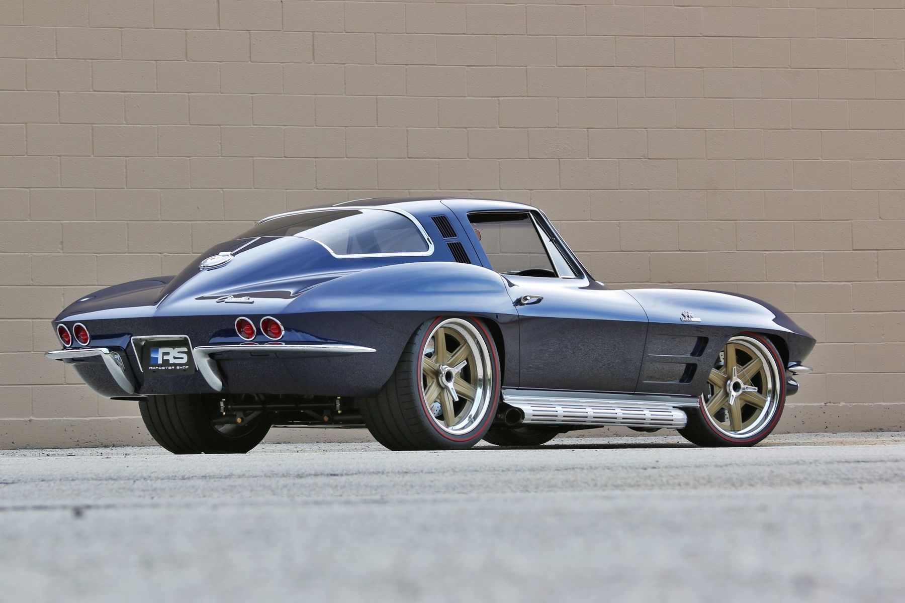 1964 Chevrolet Corvette Stingray | Barry B's Roadster Shop '64 Corvette Stingray on Center Locking Forgeline RS6 Wheels