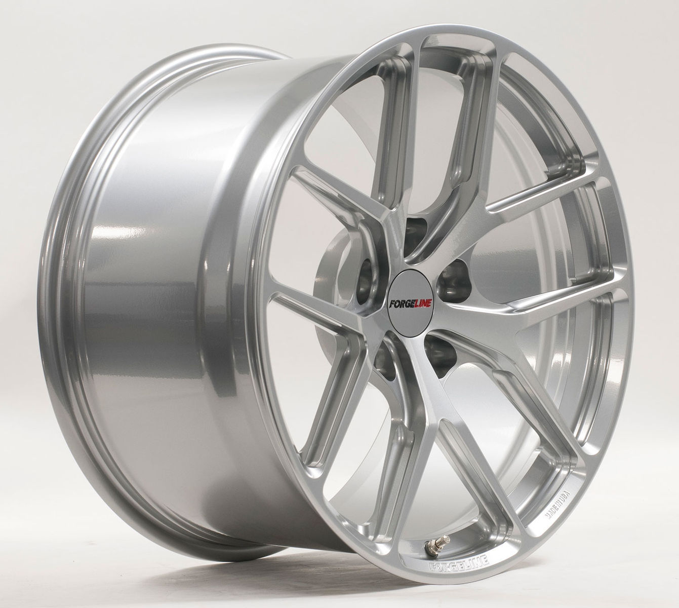 | Forgeline One Piece Forged Monoblock VX1R in Hyper Silver