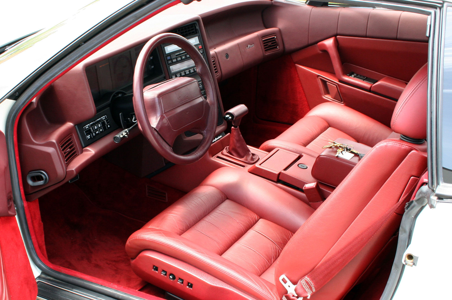 1990 Cadillac Allante Interior