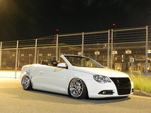 '10 VW Eos on Klutch SL14's